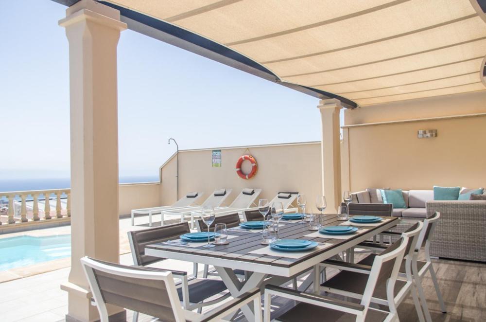 Luxurious Villa With Amazing Sea View And Pool Caleta De Fuste Exterior photo